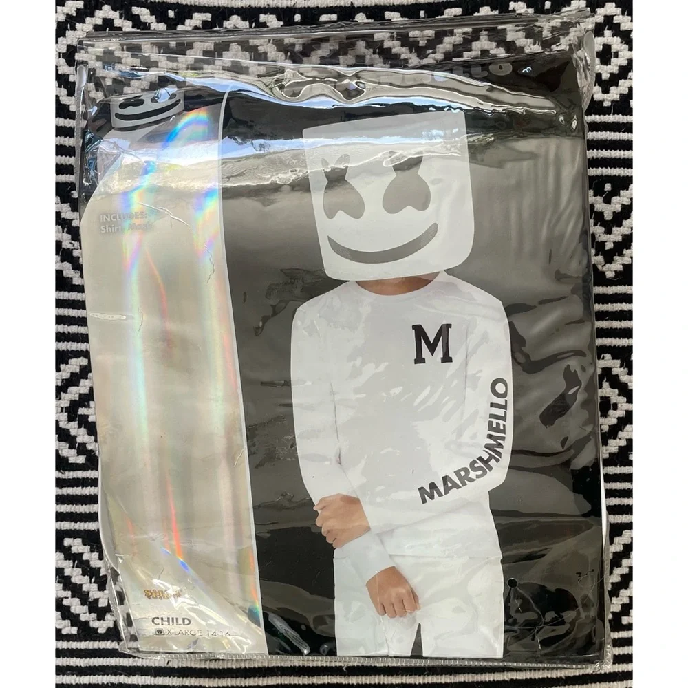 Spirit Halloween DJ Marshmello Costume - Picture 10 of 15